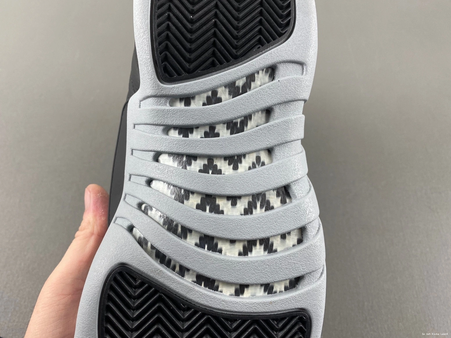 - 12 Grey Air CT8013-010 Sep - 2024 Jordan Black Wolf 0329